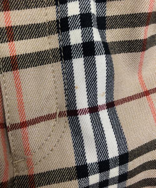 BURBERRY BLUE LABEL（バーバリーロンドンブルーレーベル）BURBERRY BLUE LABEL (バーバリーロンドンブルーレーベル) ハーフパンツ ベージュ サイズ:36の古着・服飾アイテム