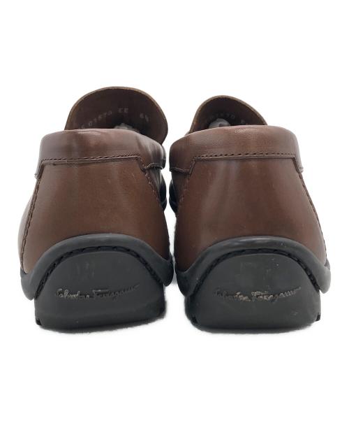 Salvatore Ferragamo（サルヴァトーレ フェラガモ）Salvatore Ferragamo (サルヴァトーレ フェラガモ) ガンチーニ ローファー ブラウン サイズ:6 1/2の古着・服飾アイテム