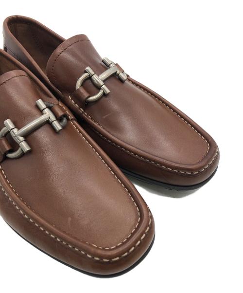 Salvatore Ferragamo（サルヴァトーレ フェラガモ）Salvatore Ferragamo (サルヴァトーレ フェラガモ) ガンチーニ ローファー ブラウン サイズ:6 1/2の古着・服飾アイテム