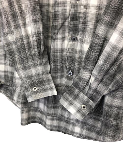 AiE（エーアイイー）AiE (エーアイイー) 長袖シャツ グレー サイズ:Mの古着・服飾アイテム