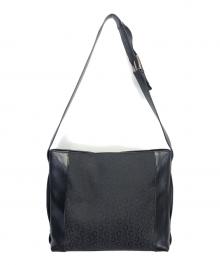 CELINE（セリーヌ）の古着「Cマカダム ショルダーバッグ」｜ブラック