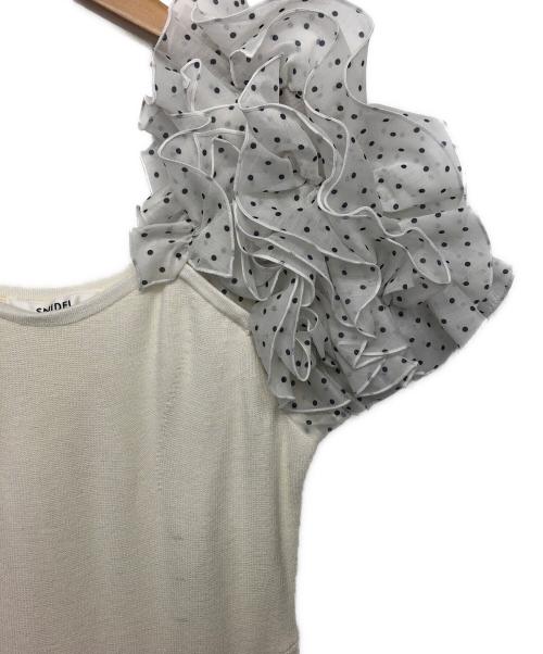 Snidel（スナイデル）Snidel (スナイデル) イントリケートフリルコンビニットワンピ ホワイト サイズ:FREEの古着・服飾アイテム