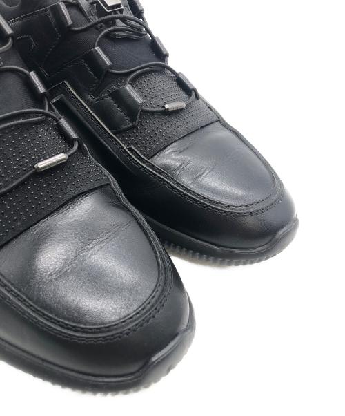 TOD'S（トッズ）TOD'S (トッズ) ローカットスニーカー ブラック サイズ:5 1/2の古着・服飾アイテム