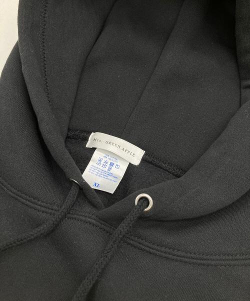 Mrs. GREEN APPLE（ミセスグリーンアップル）Mrs. GREEN APPLE (ミセスグリーンアップル) MGA LOGO HOODIE プルオーバーパーカー ブラック サイズ:XLの古着・服飾アイテム
