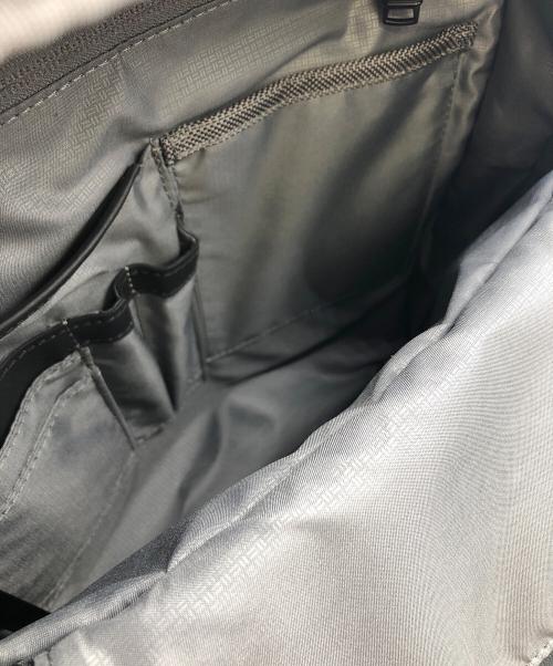 TUMI（トゥミ）TUMI (トゥミ) スリム・ソリューションズ・ブリーフ・パック ブラックの古着・服飾アイテム