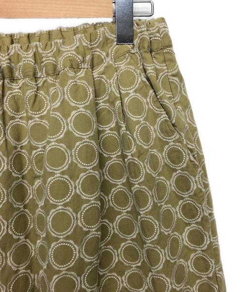 TSUHARU by samansa Mos2（ツハル バイ サマンサモスモス）TSUHARU by Samansa Mos2 (ツハル バイ サマンサモスモス) リングタイル刺繍ストロールパンツ 14..5 サイズ:FREEの古着・服飾アイテム