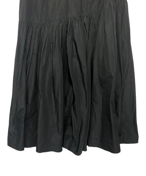 Adam et Rope（アダム エ ロペ）Adam et Rope (アダム エ ロペ) タフタティアードスカート ブラック サイズ:FREEの古着・服飾アイテム