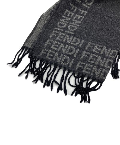 FENDI（フェンディ）FENDI (フェンディ) マフラー グレーの古着・服飾アイテム