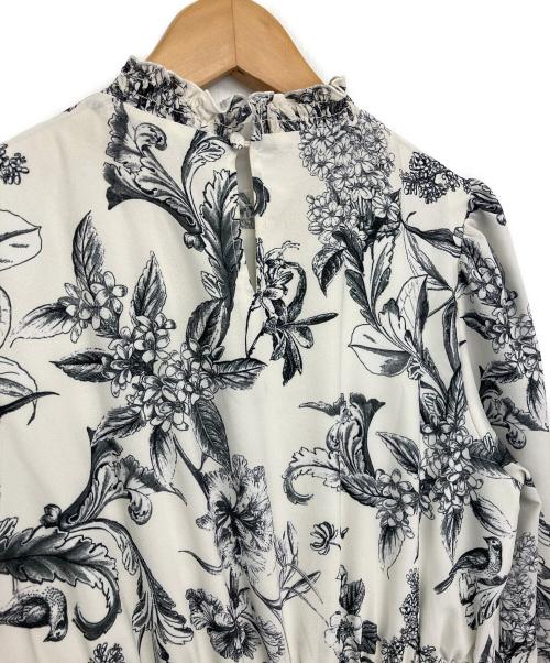 eimy istoire（エイミーイストワール）eimy istoire (エイミーイストワール) 長袖ワンピース ホワイト サイズ:FREEの古着・服飾アイテム