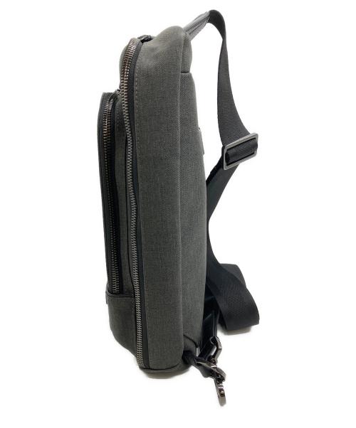 TUMI（トゥミ）TUMI (トゥミ) グレゴリー スリング ボディバッグの古着・服飾アイテム