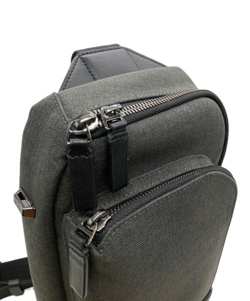 TUMI（トゥミ）TUMI (トゥミ) グレゴリー スリング ボディバッグの古着・服飾アイテム
