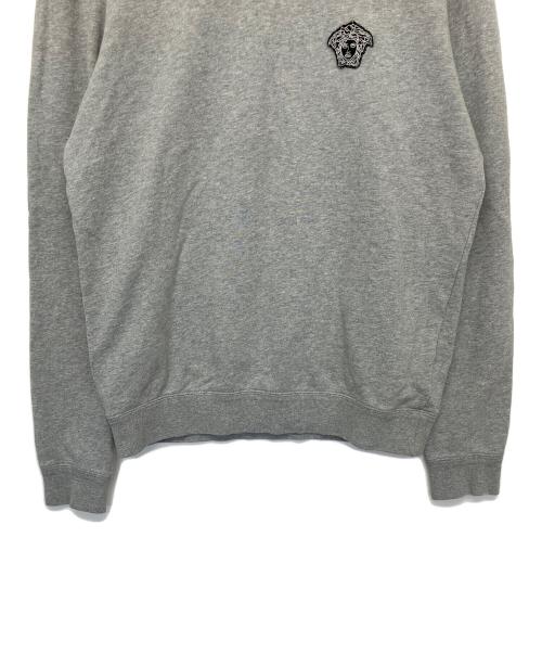 VERSACE（ヴェルサーチェ）VERSACE (ヴェルサーチェ) クルーネックスウェット グレー サイズ:L　の古着・服飾アイテム