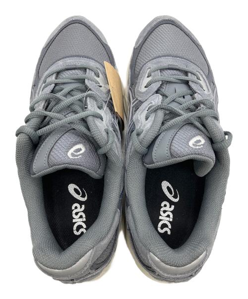 asics（アシックス）asics (アシックス) GEL-NYC ローカットスニーカー グレー サイズ:28cm 未使用品の古着・服飾アイテム