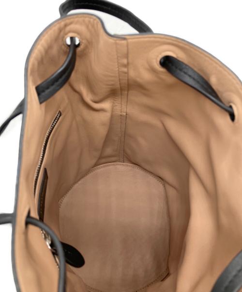 J&M DAVIDSON（ジェイ＆エム デヴィッドソン）J&M DAVIDSON (ジェイ＆エム デヴィッドソン) ミニデイジースタッズバッグ ブラックの古着・服飾アイテム