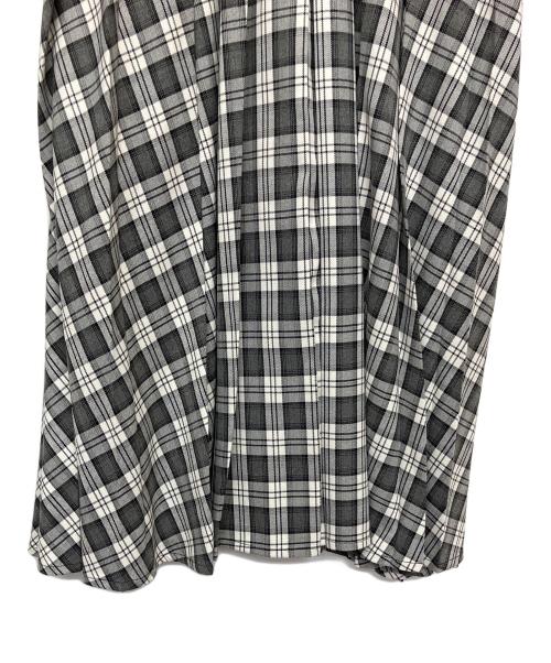 CHESTY（チェスティ）CHESTY (チェスティ) スカラップフリルチェックワンピース　長袖ワンピース グレー サイズ:０の古着・服飾アイテム