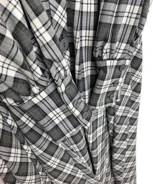 CHESTY（チェスティ）CHESTY (チェスティ) スカラップフリルチェックワンピース　長袖ワンピース グレー サイズ:０の古着・服飾アイテム