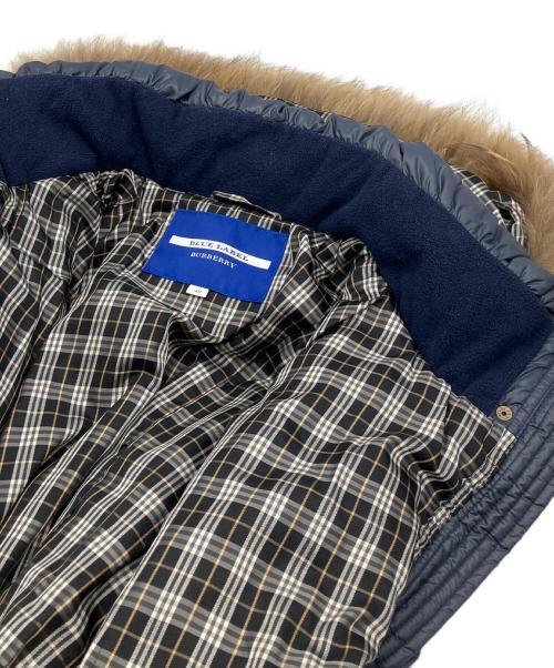 BURBERRY BLUE LABEL（バーバリー ブルー レーベル）BURBERRY BLUE LABEL (バーバリーロンドンブルーレーベル) ダウンコート ネイビー サイズ:40の古着・服飾アイテム