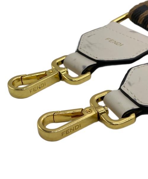 FENDI（フェンディ）FENDI (フェンディ) ショルダーストラップ ブラウンの古着・服飾アイテム
