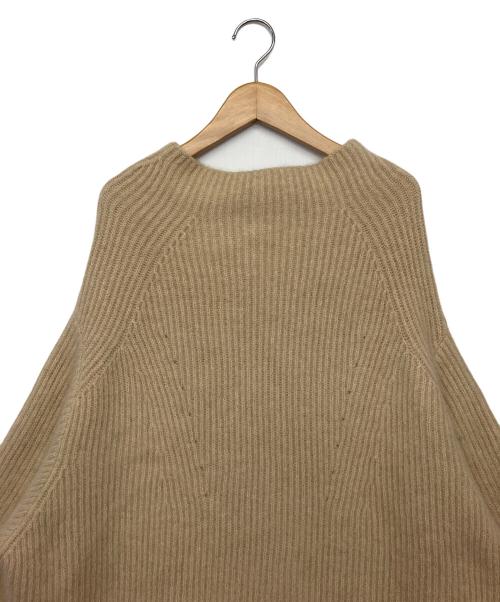 FRAY ID（フレイ アイディー）FRAY ID (フレイ アイディー) ニット ベージュ サイズ:FREEの古着・服飾アイテム