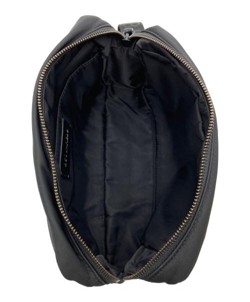 DSQUARED2（ディースクエアード）DSQUARED2 (ディースクエアード) IBRA BLACK ON BLACK BEAUTY CASE クラッチバッグ ブラックの古着・服飾アイテム