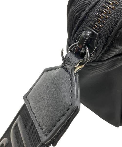 DSQUARED2（ディースクエアード）DSQUARED2 (ディースクエアード) IBRA BLACK ON BLACK BEAUTY CASE クラッチバッグ ブラックの古着・服飾アイテム