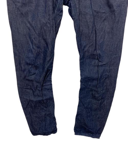 Denham（デンハム）Denham (デンハム) CROSS BACK　デニムパンツ インディゴ サイズ:83.5cm (W33)の古着・服飾アイテム