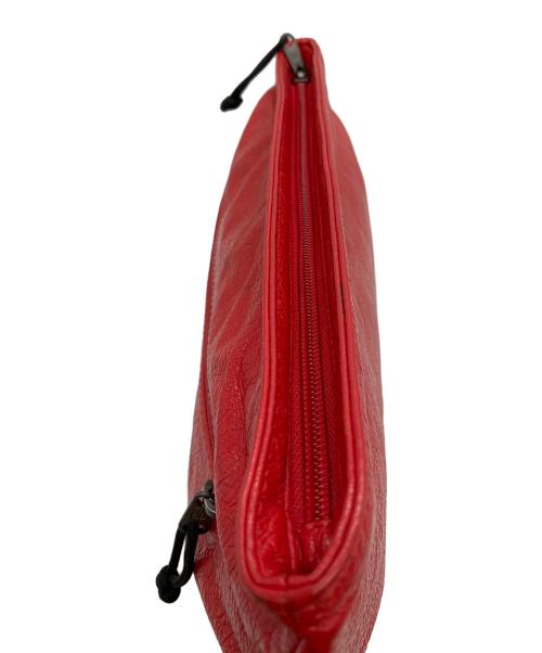 BALENCIAGA（バレンシアガ）BALENCIAGA (バレンシアガ) クラッチバッグ レッドの古着・服飾アイテム