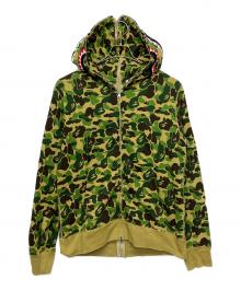 A BATHING APE（ア ベイシング エイプ）の古着「シャークパーカー」｜グリーン