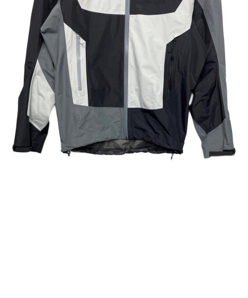 ARC'TERYX（アークテリクス）ARC'TERYX (アークテリクス) 18AW BEAMS別注 マウンテンパーカー ブラック サイズ:Sの古着・服飾アイテム