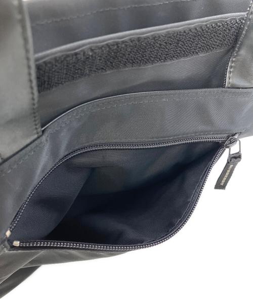 BURBERRY LONDON（バーバリーロンドン）BURBERRY LONDON (バーバリーロンドン) 2WAYショルダーバッグ ブラックの古着・服飾アイテム