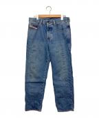 DIESELディーゼル）の古着「エンボスビッグロゴ　デニムパンツ」｜インディゴ