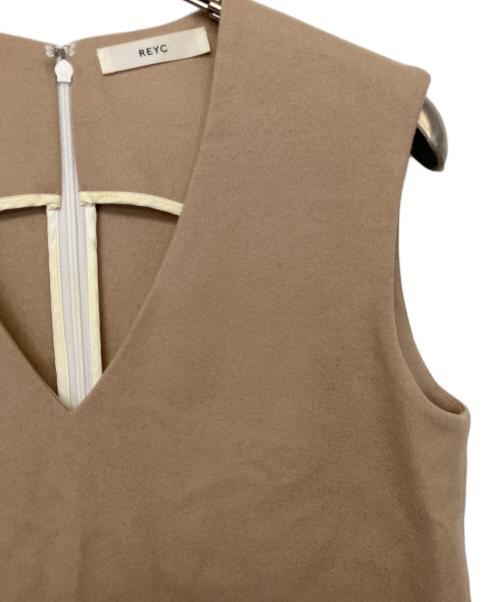 REYC（リック）REYC (リック) ノースリーブワンピース ベージュ サイズ:34の古着・服飾アイテム