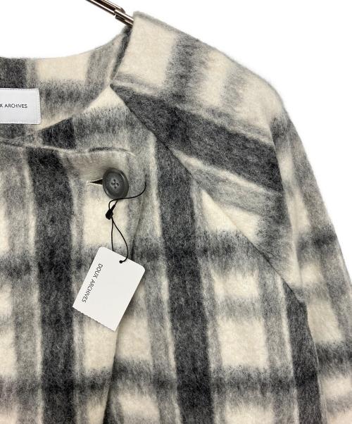 DOUX archives（ドゥアルシーヴ）DOUX archives (ドゥアルシーヴ) ノーカラーコート グレー サイズ:FREE 未使用品の古着・服飾アイテム