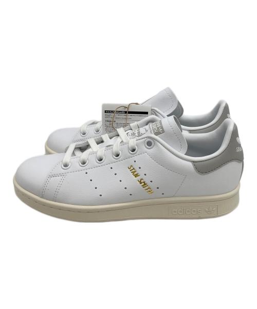 adidas（アディダス）adidas (アディダス) STANSMITH ローカットスニーカー ホワイト サイズ:22.5cm 未使用品の古着・服飾アイテム