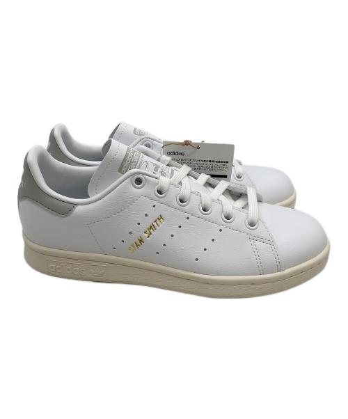 adidas（アディダス）adidas (アディダス) STANSMITH ローカットスニーカー ホワイト サイズ:22.5cm 未使用品の古着・服飾アイテム