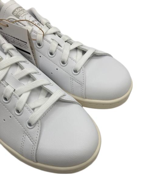 adidas（アディダス）adidas (アディダス) STANSMITH ローカットスニーカー ホワイト サイズ:22.5cm 未使用品の古着・服飾アイテム
