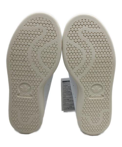 adidas（アディダス）adidas (アディダス) STANSMITH ローカットスニーカー ホワイト サイズ:22.5cm 未使用品の古着・服飾アイテム