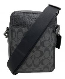 COACH（コーチ）の古着「サリバン クロスボディ　ショルダーバッグ」｜ブラック