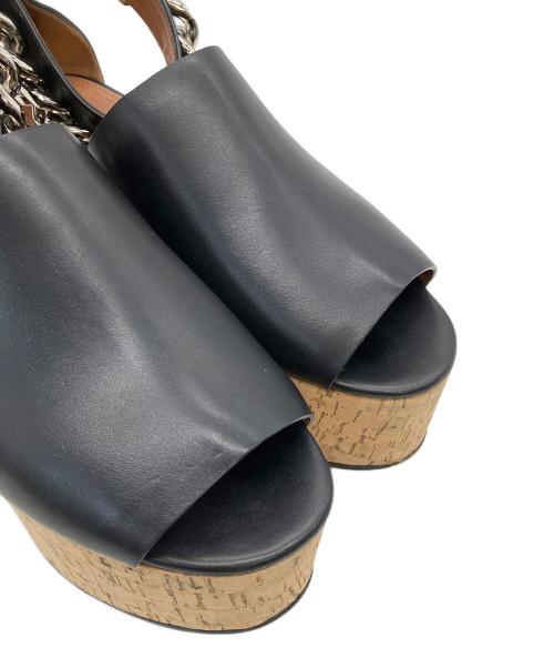 GIVENCHY（ジバンシィ）GIVENCHY (ジバンシィ) チェーンアンクルサンダル ブラック×ベージュ サイズ:不明の古着・服飾アイテム