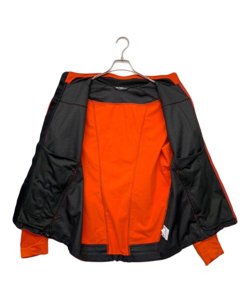 ARC'TERYX（アークテリクス）ARC'TERYX (アークテリクス) ソフトシェルジャケット オレンジ サイズ:Lの古着・服飾アイテム