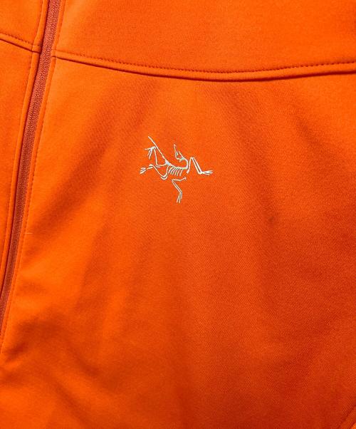 ARC'TERYX（アークテリクス）ARC'TERYX (アークテリクス) ソフトシェルジャケット オレンジ サイズ:Lの古着・服飾アイテム