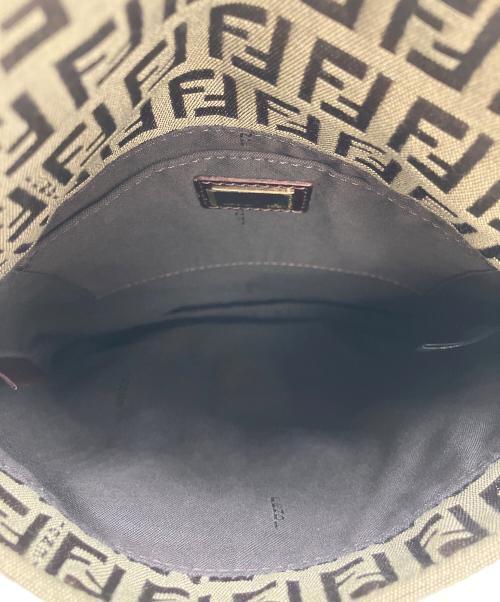 FENDI（フェンディ）FENDI (フェンディ) ズッキーノ　ショルダーバッグ ブラウンの古着・服飾アイテム