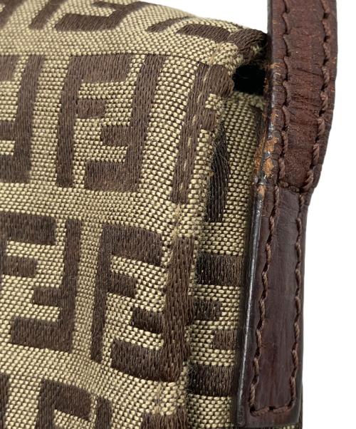 FENDI（フェンディ）FENDI (フェンディ) ズッキーノ　ショルダーバッグ ブラウンの古着・服飾アイテム
