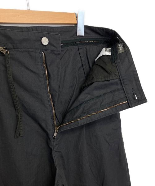 Vivienne Westwood（ヴィヴィアンウエストウッド）Vivienne Westwood (ヴィヴィアンウエストウッド) マルチポケット ブラック サイズ:46の古着・服飾アイテム