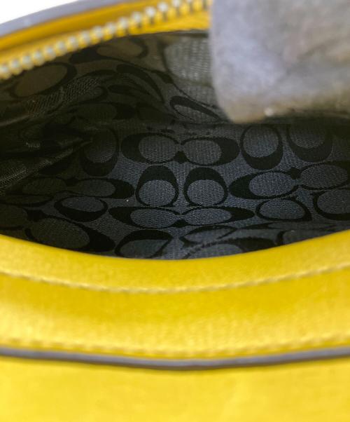 COACH（コーチ）COACH (コーチ) ショルダーバッグ イエローの古着・服飾アイテム