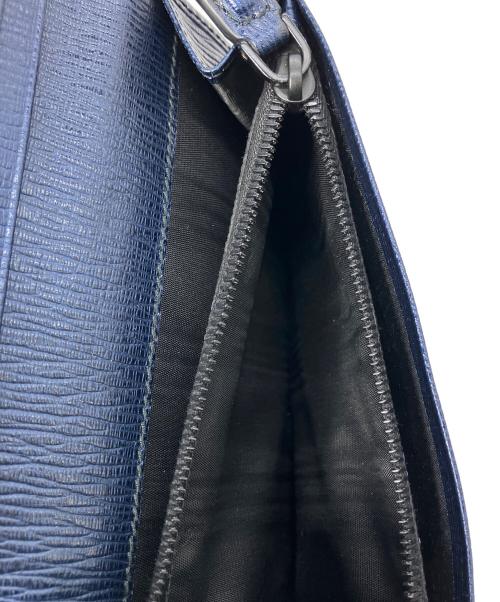 Salvatore Ferragamo（サルヴァトーレ フェラガモ）Salvatore Ferragamo (サルヴァトーレ フェラガモ) 長財布　ガンチーニ ネイビーの古着・服飾アイテム