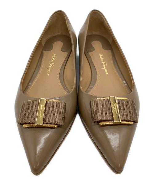 Salvatore Ferragamo（サルヴァトーレ フェラガモ）Salvatore Ferragamo (サルヴァトーレ フェラガモ) ポインテッドトゥパンプス ブラウン サイズ:5Dの古着・服飾アイテム