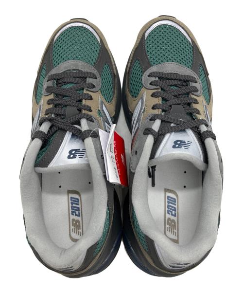 NEW BALANCE（ニューバランス）NEW BALANCE (ニューバランス) スニーカー カーキ×グリーン サイズ:28cm 未使用品の古着・服飾アイテム