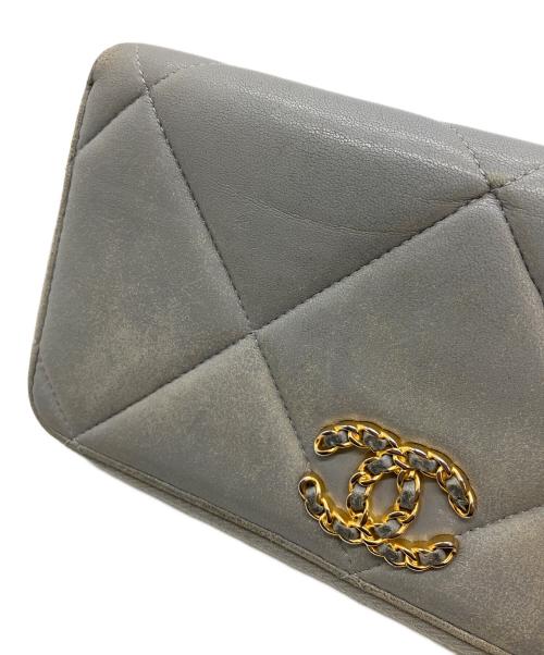 CHANEL（シャネル）CHANEL (シャネル) 長財布 ライトグレーの古着・服飾アイテム