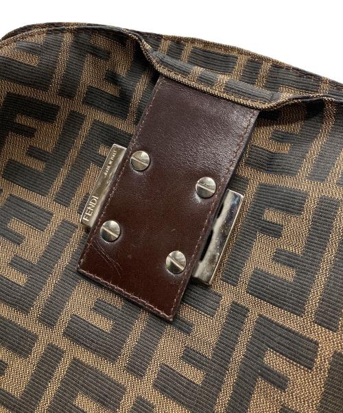 FENDI（フェンディ）FENDI (フェンディ) ズッカ マンマバケットバッグ ブラウンの古着・服飾アイテム